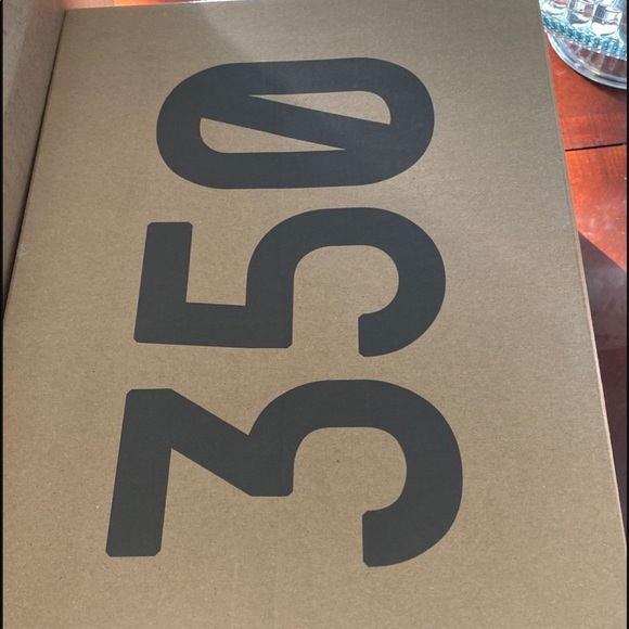 Yeezy boost - Picture 3 of 4